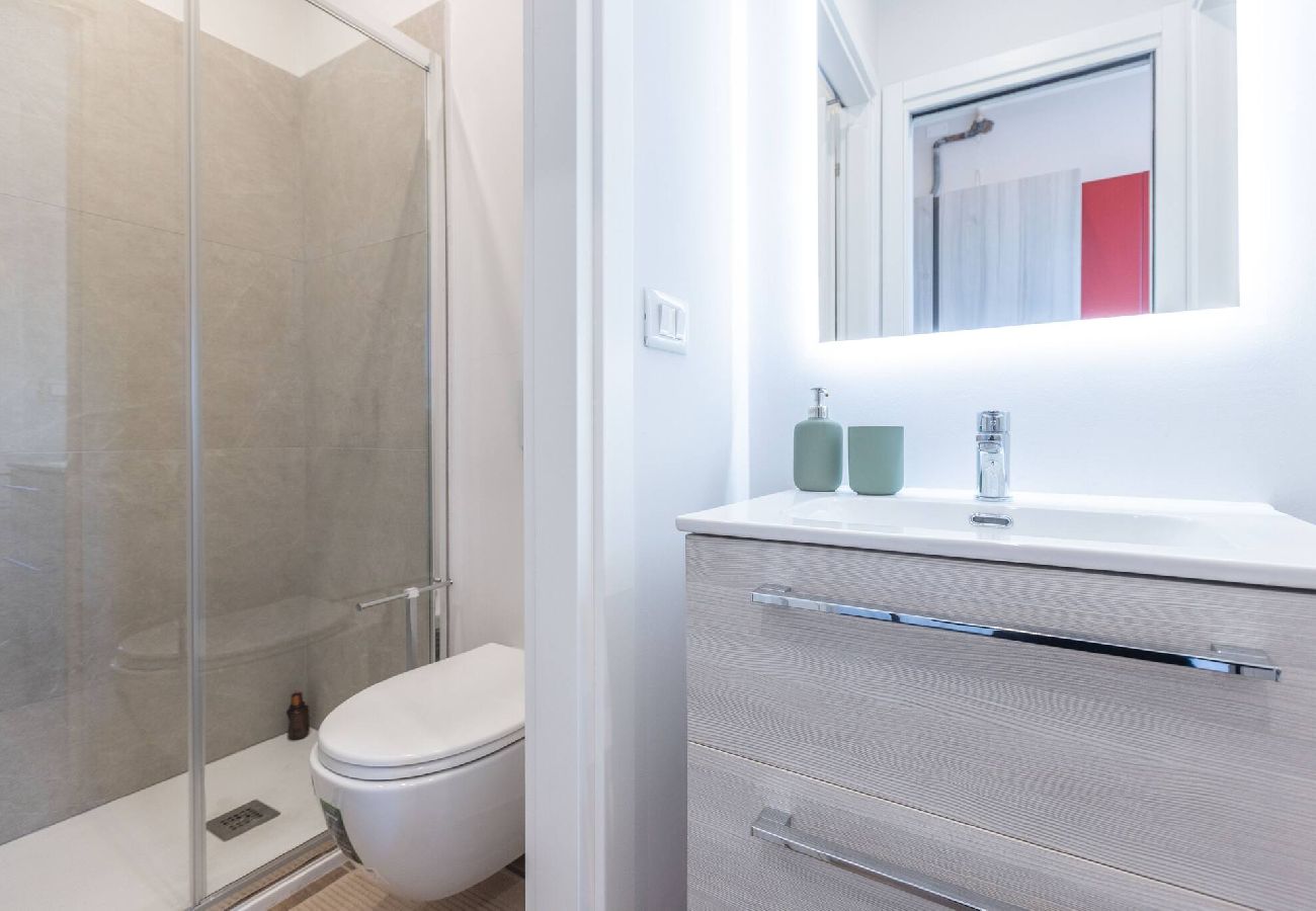 Appartamento a Bologna - Indipendenza, Bologna By Short Holidays