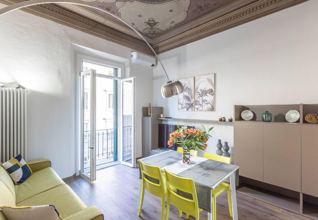 Appartamento a Bologna - Indipendenza, Bologna By Short Holidays