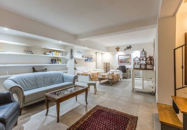 Appartamento a Bologna - All´Ombra della Luna, Bologna By Short Holidays