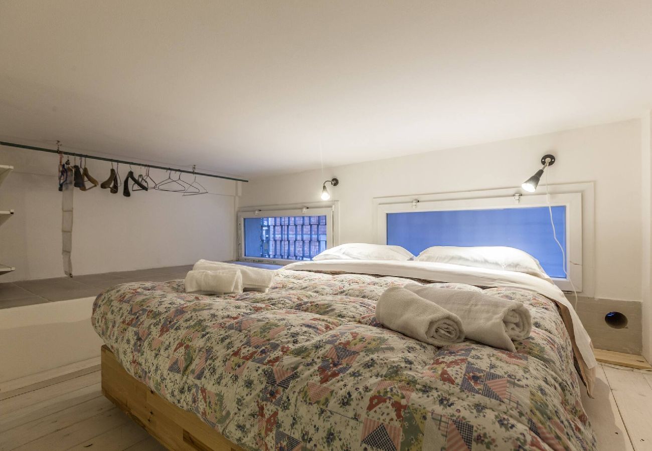 Appartamento a Bologna - All´Ombra della Luna, Bologna By Short Holidays