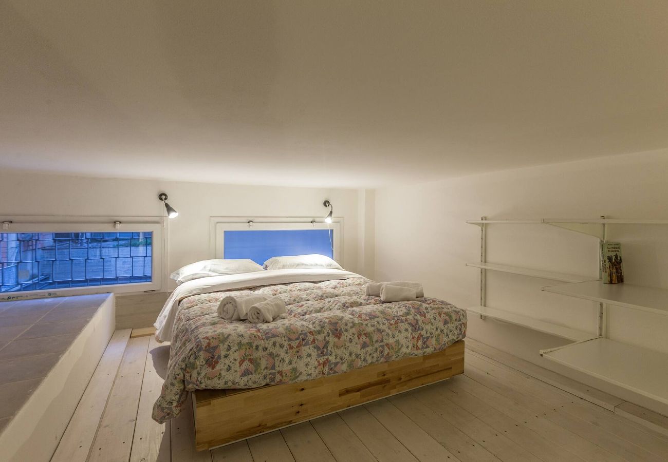Appartamento a Bologna - All´Ombra della Luna, Bologna By Short Holidays