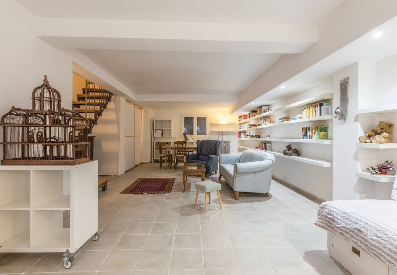 Appartamento a Bologna - All´Ombra della Luna, Bologna By Short Holidays