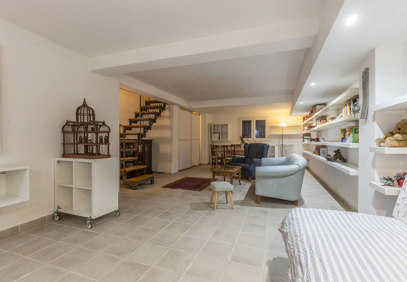 Appartamento a Bologna - All´Ombra della Luna, Bologna By Short Holidays