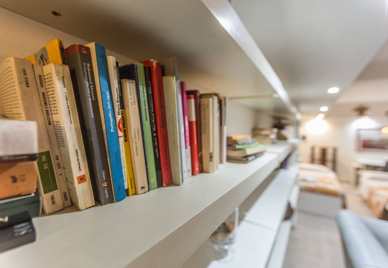 Appartamento a Bologna - All´Ombra della Luna, Bologna By Short Holidays