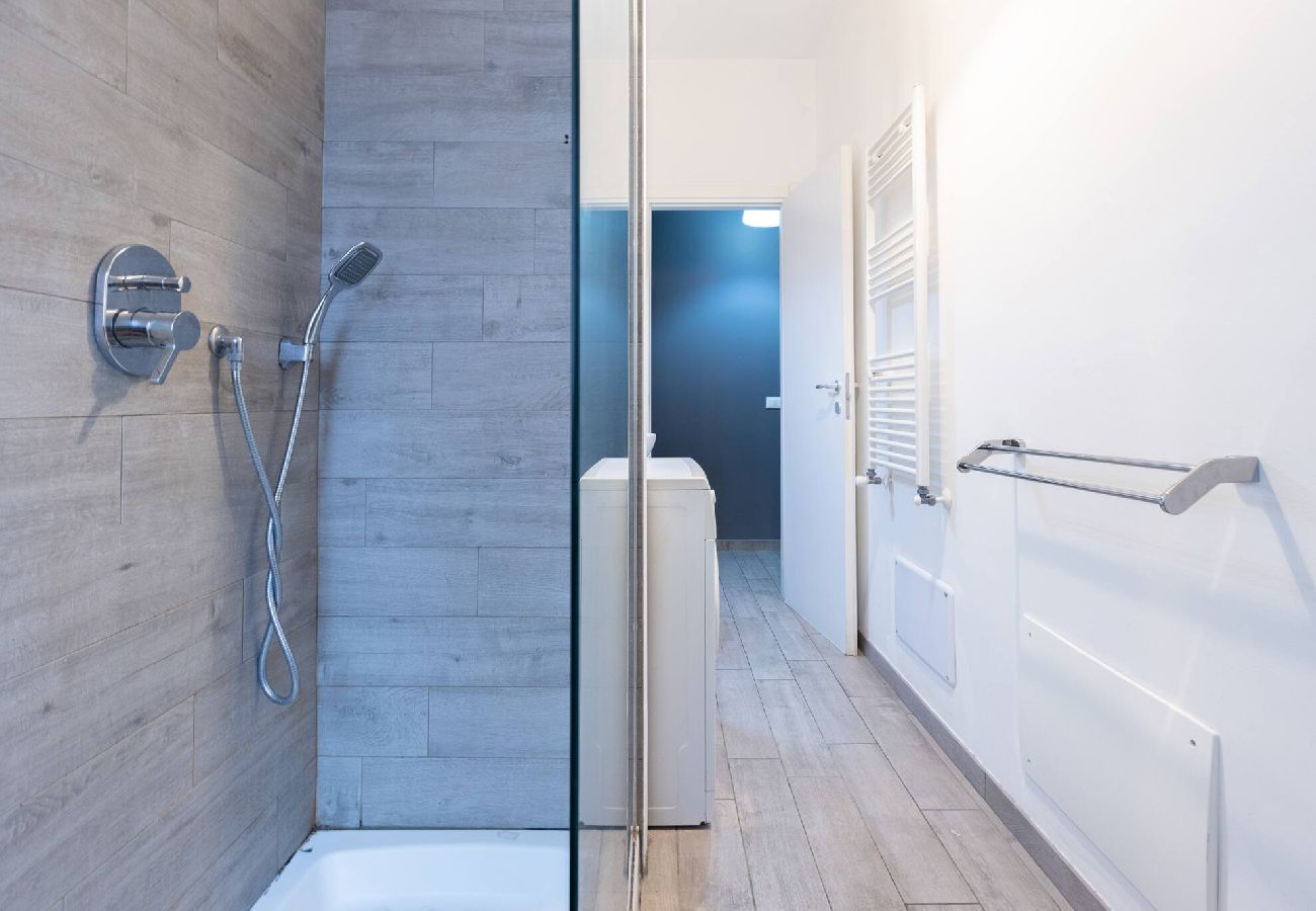 Appartamento a Bologna - Mascarella, Bologna By Short Holidays