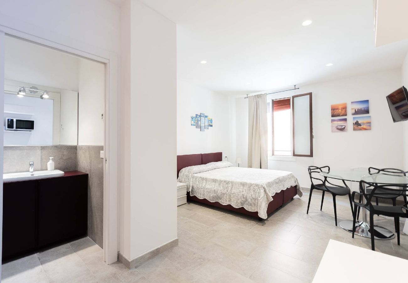 Appartamento a Bologna - Goito 4, Bologna By Short Holidays