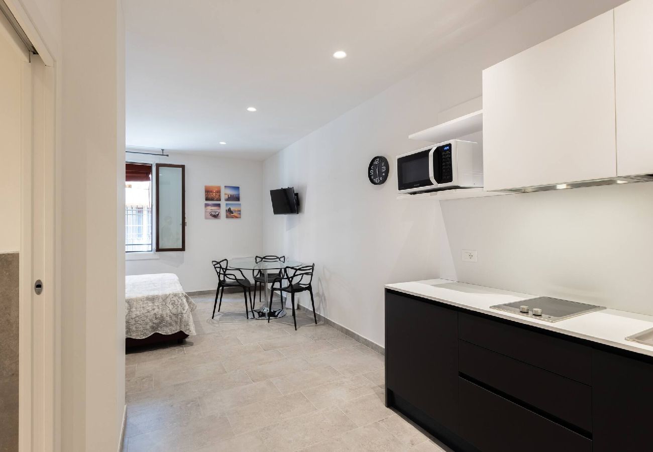 Appartamento a Bologna - Goito 4, Bologna By Short Holidays