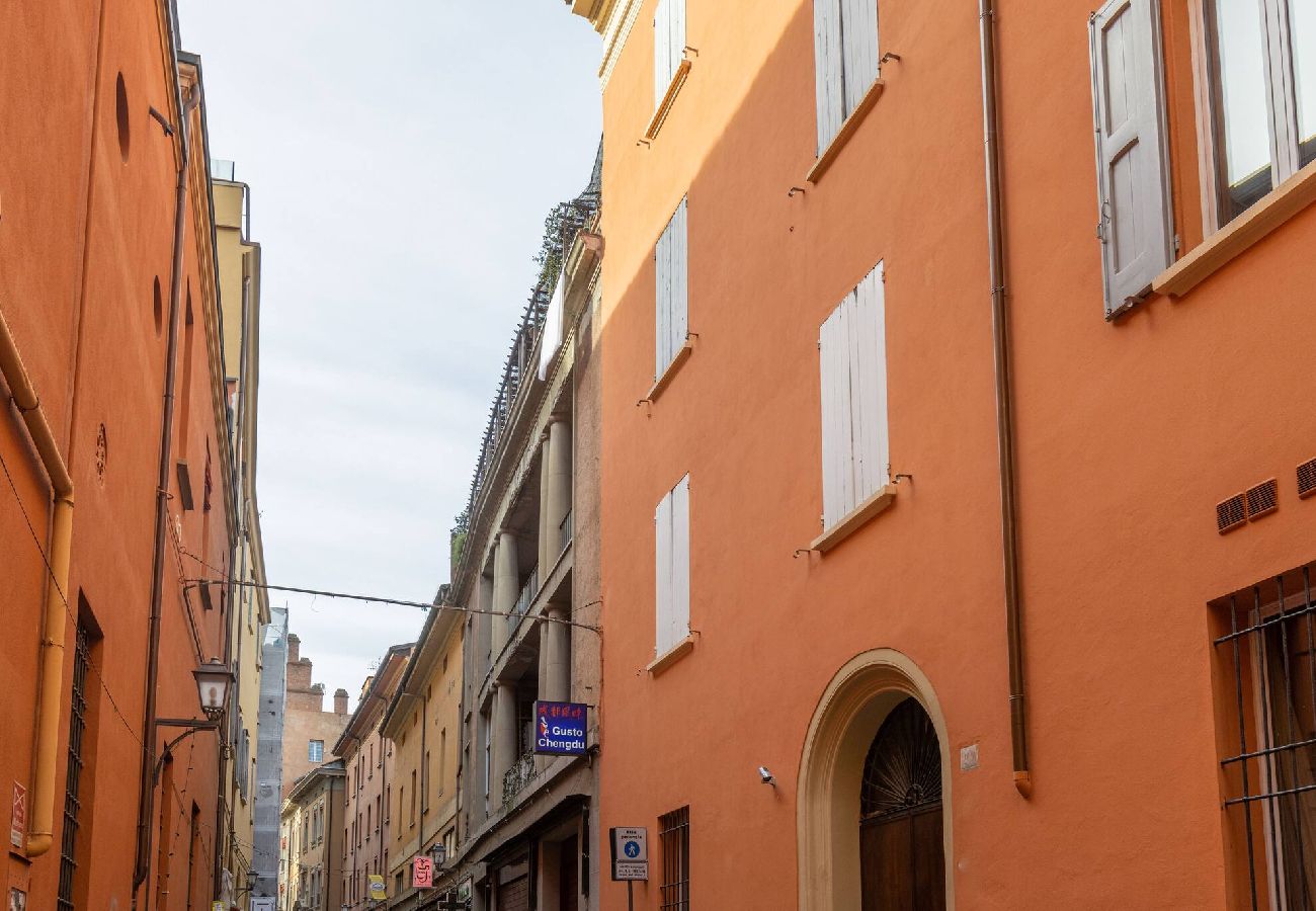 Appartamento a Bologna - Garisenda, Bologna By Short Holidays
