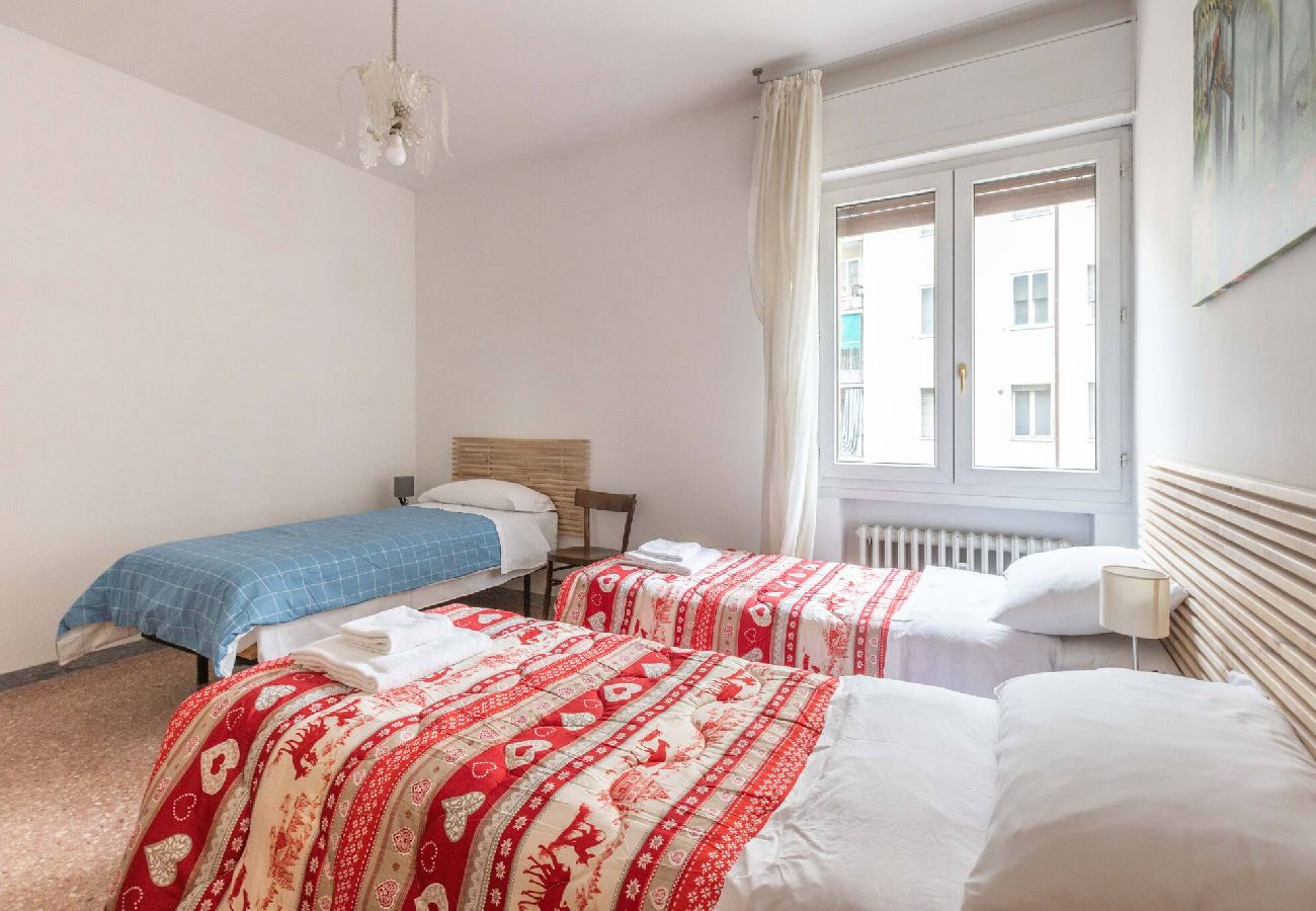 Appartamento a Bologna - Stalingrado, Bologna by Short Holidays