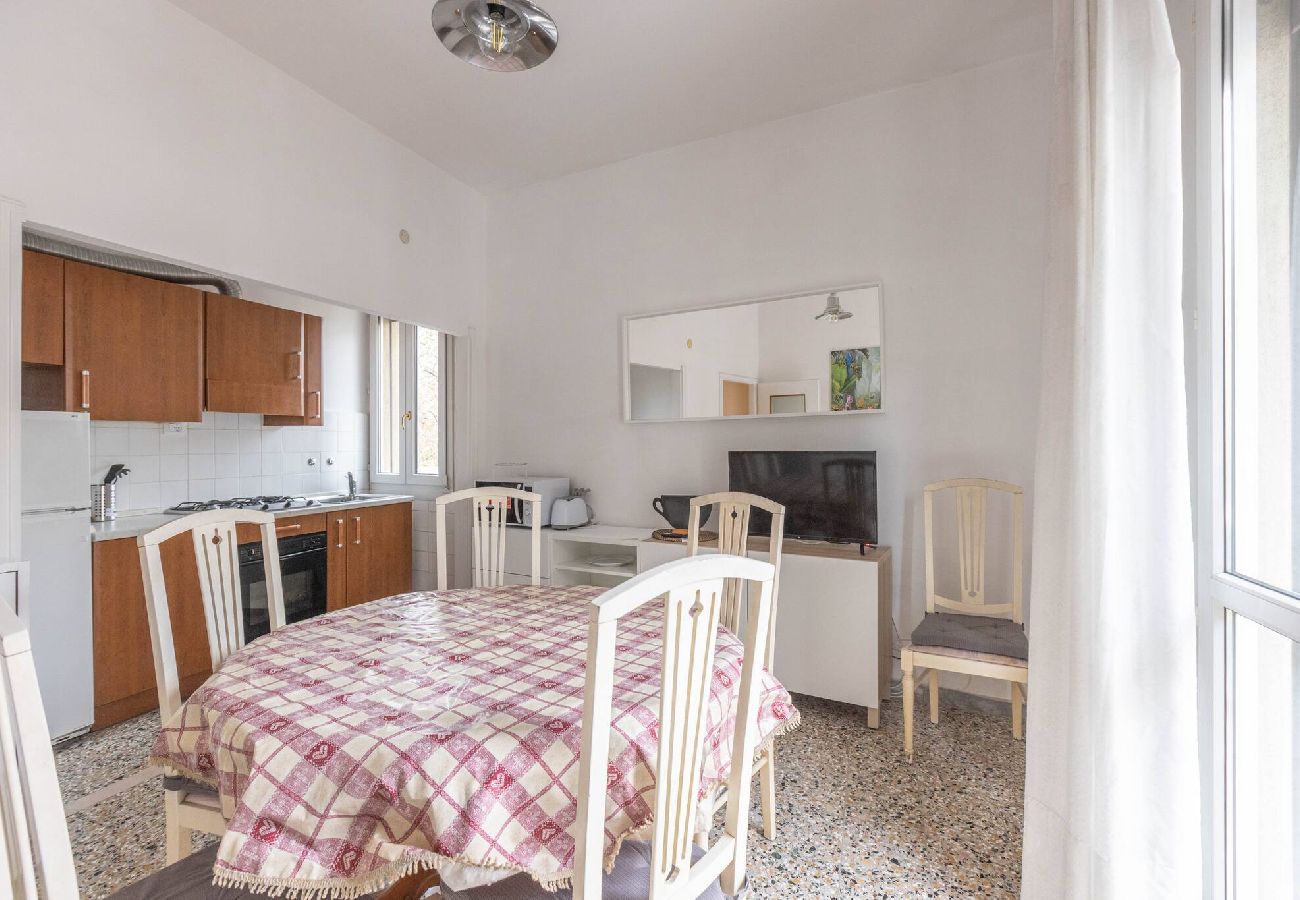 Appartamento a Bologna - Stalingrado, Bologna by Short Holidays
