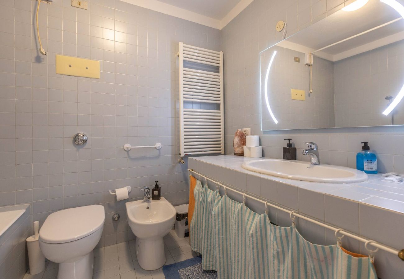 Appartamento a Bologna - Ubaldini, Bologna By Short Holidays