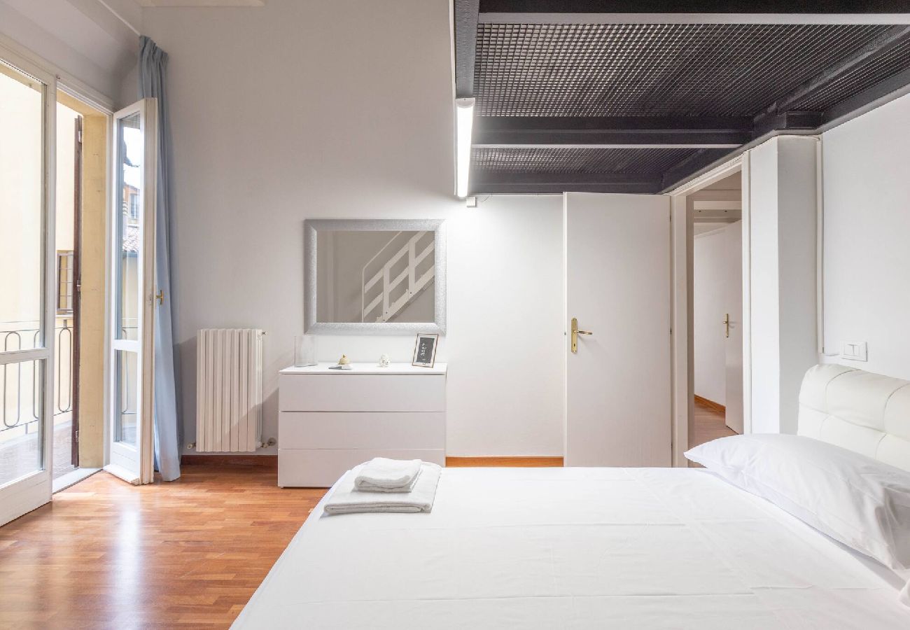 Appartamento a Bologna - Ubaldini, Bologna By Short Holidays