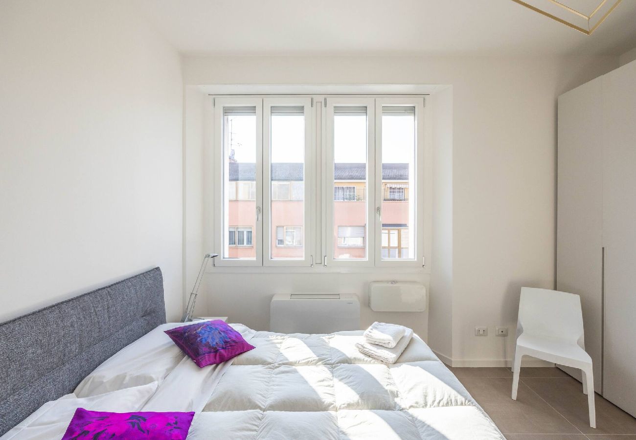 Appartamento a Bologna - Lame 15, Bologna by Short Holidays