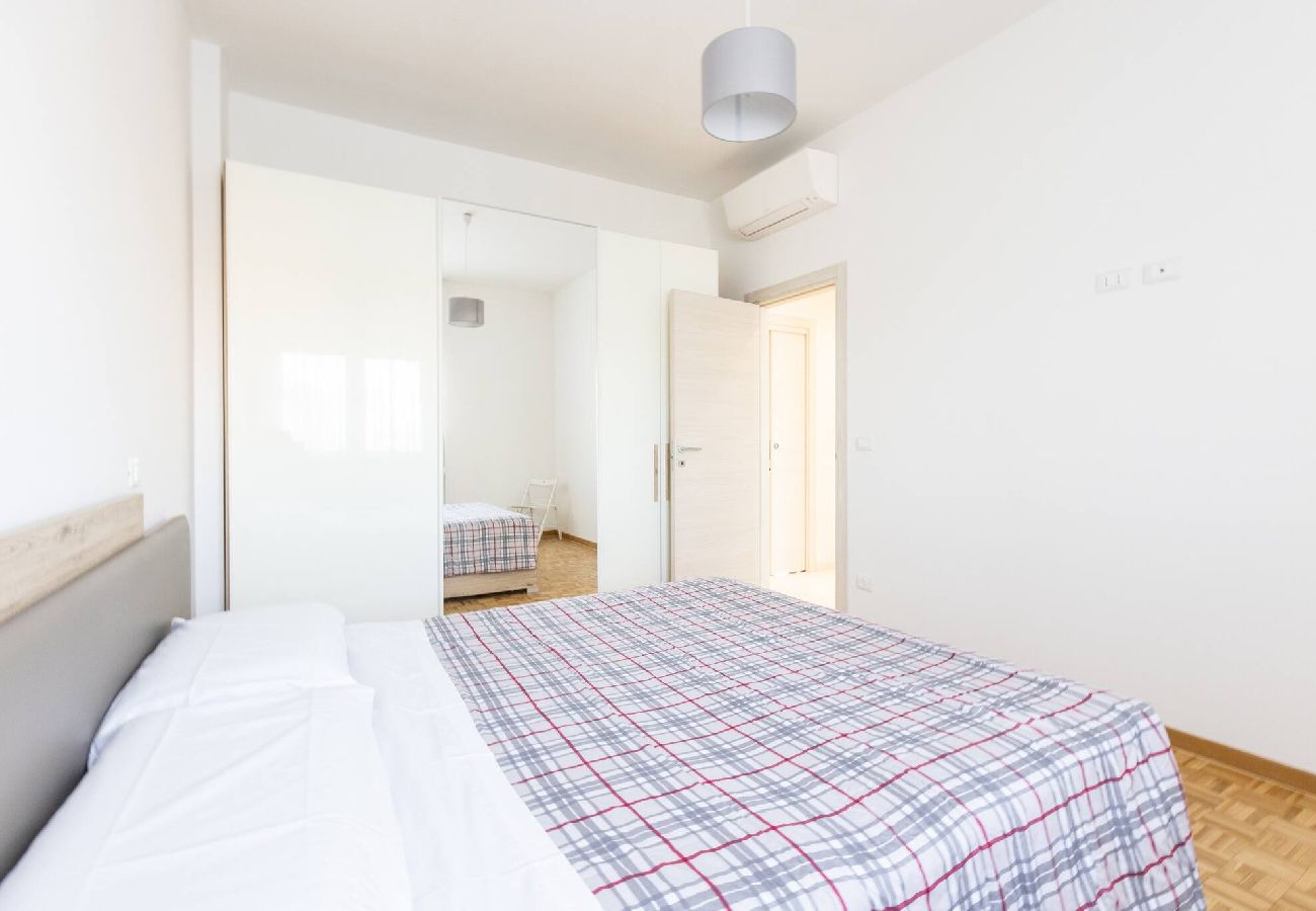 Appartamento a Bologna - Navile, Bologna by Short Holidays