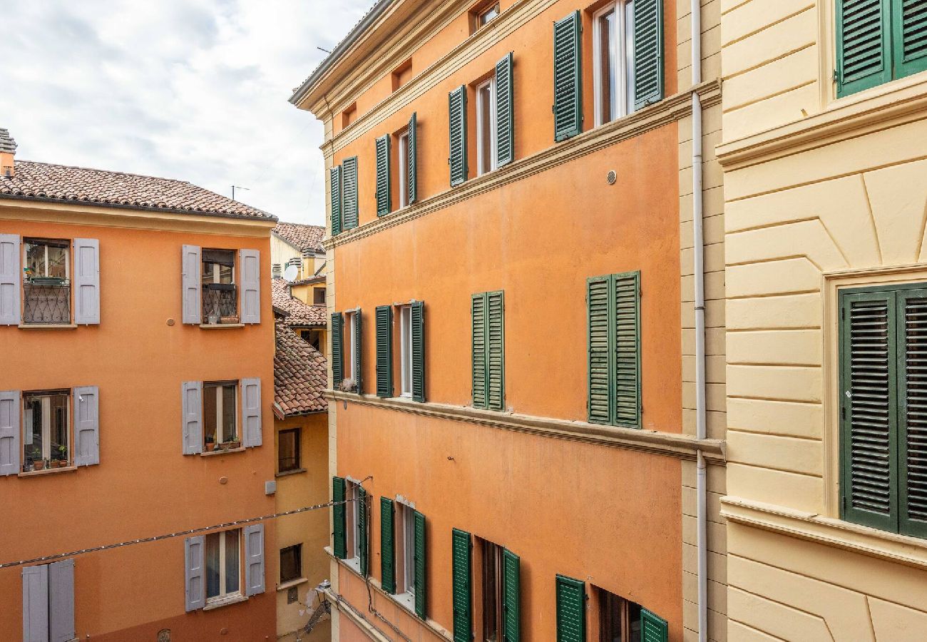 Appartamento a Bologna - De´Giudei, Bologna by Short Holidays