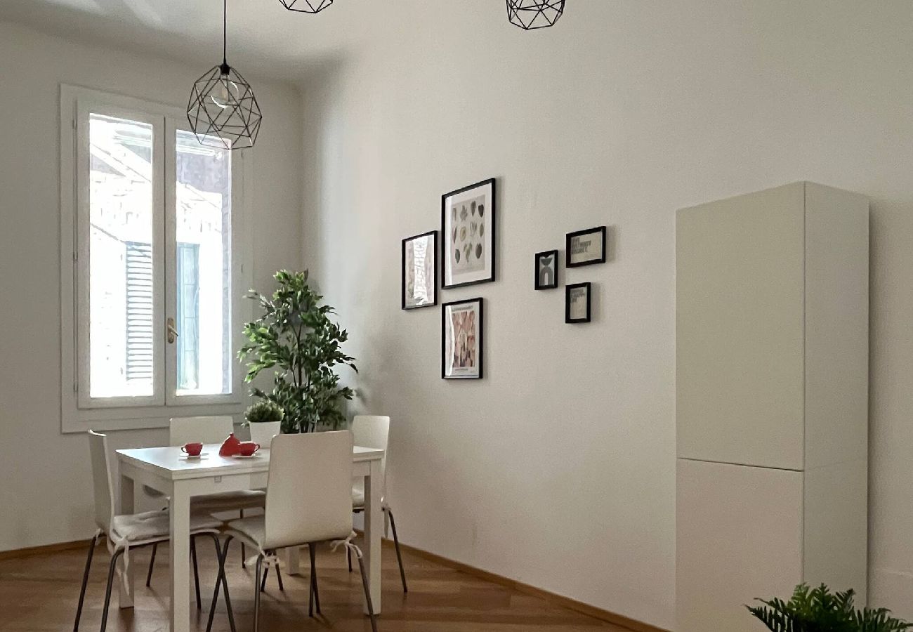 Appartamento a Bologna - Porta Nova, Bologna by Short Holidays