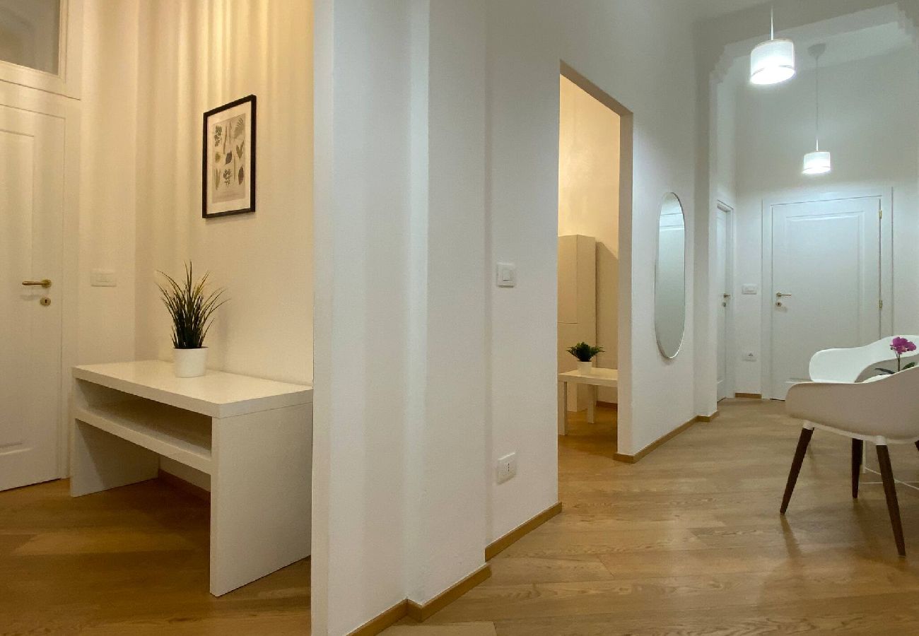 Appartamento a Bologna - Porta Nova, Bologna by Short Holidays