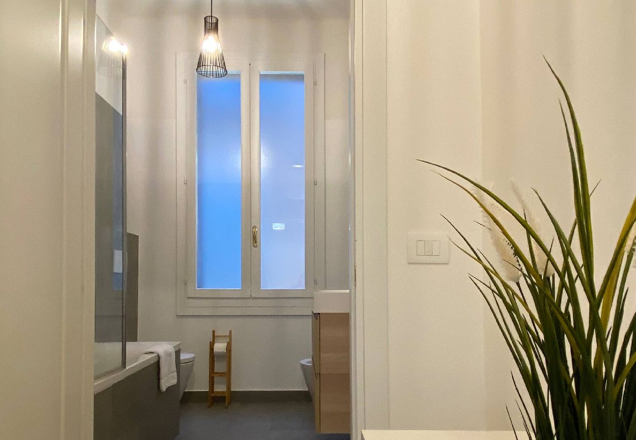 Appartamento a Bologna - Porta Nova, Bologna by Short Holidays