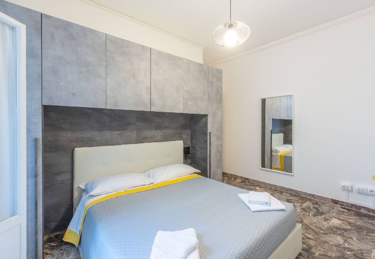 Appartamento a Bologna - La Finestra Sul Centro, Bologna By Short Holidays