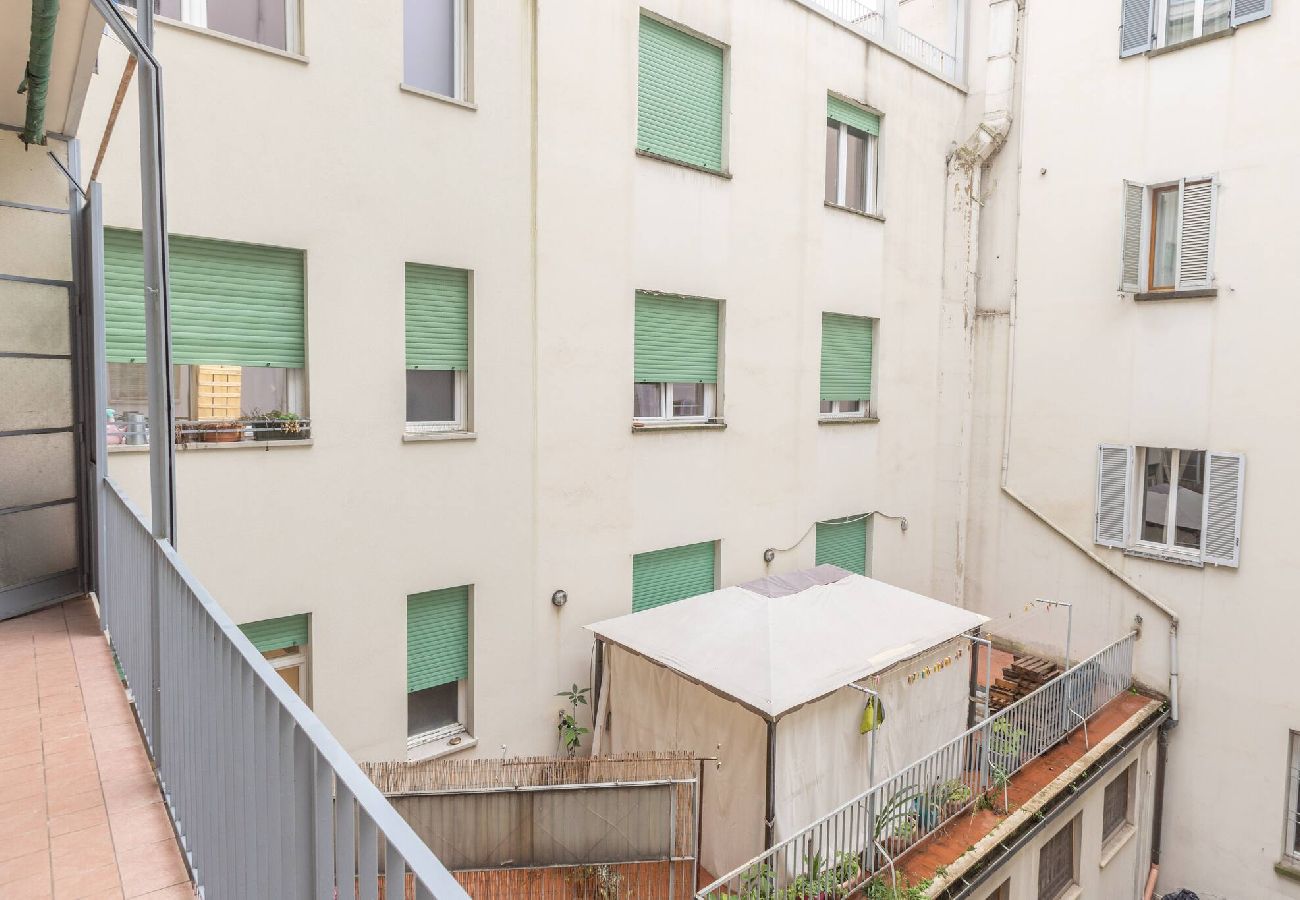 Appartamento a Bologna - La Finestra Sul Centro, Bologna By Short Holidays