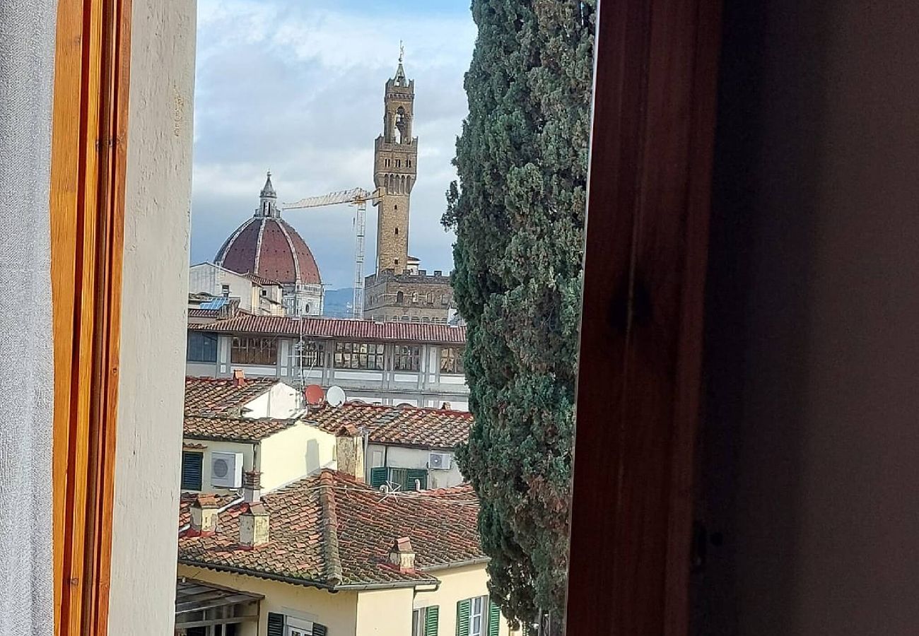 Appartamento a Firenze - Old Bridge, Firenze by Short Holidays