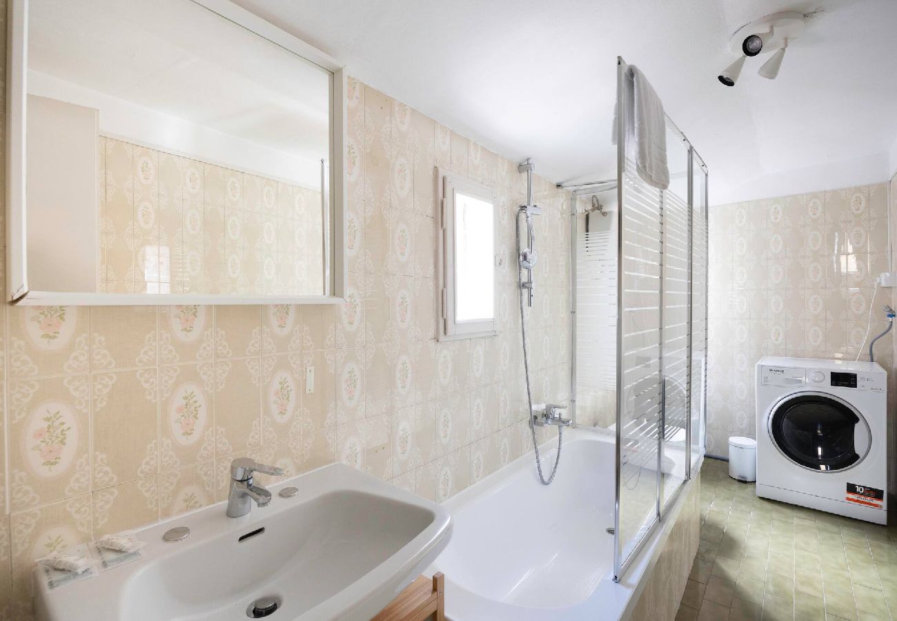 Appartamento a Bologna - Santo Stefano 2, Bologna by Short Holidays