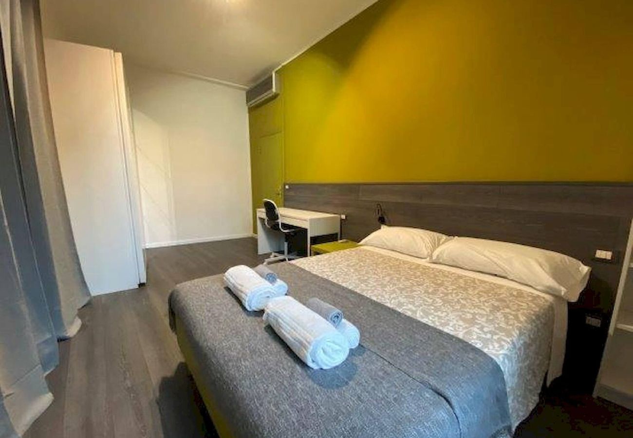 Appartamento a Bologna - Maison San Felice, Bologna by Short Holidays