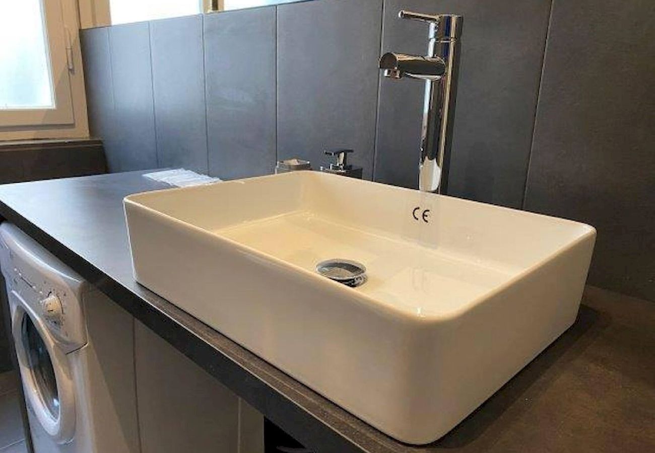 Appartamento a Bologna - Maison San Felice, Bologna by Short Holidays