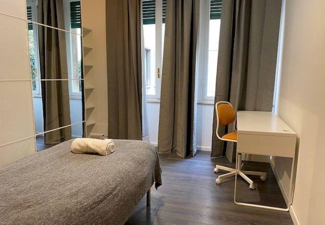 Appartamento a Bologna - Maison San Felice, Bologna by Short Holidays