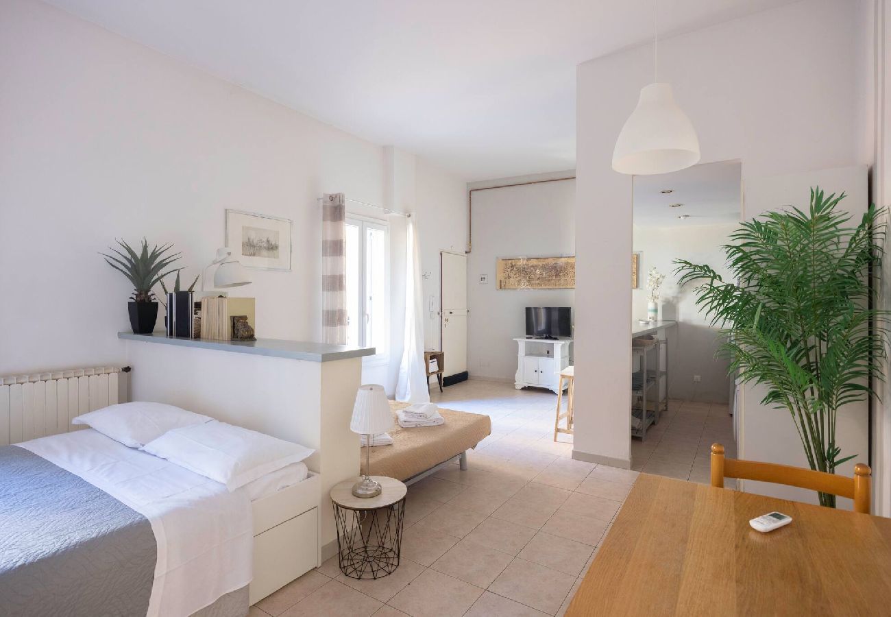 Appartamento a Bologna - Santo Stefano 1, Bologna by Short Holidays