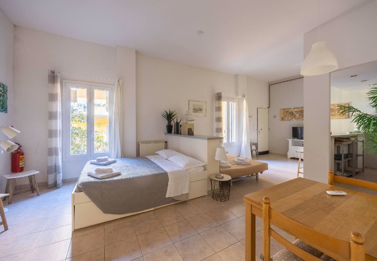 Appartamento a Bologna - Santo Stefano 1, Bologna by Short Holidays