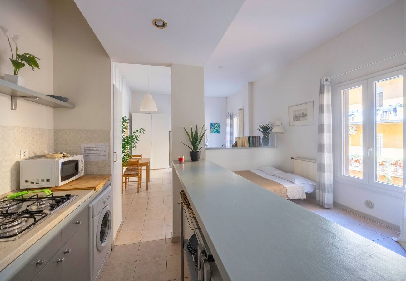 Appartamento a Bologna - Santo Stefano 1, Bologna by Short Holidays