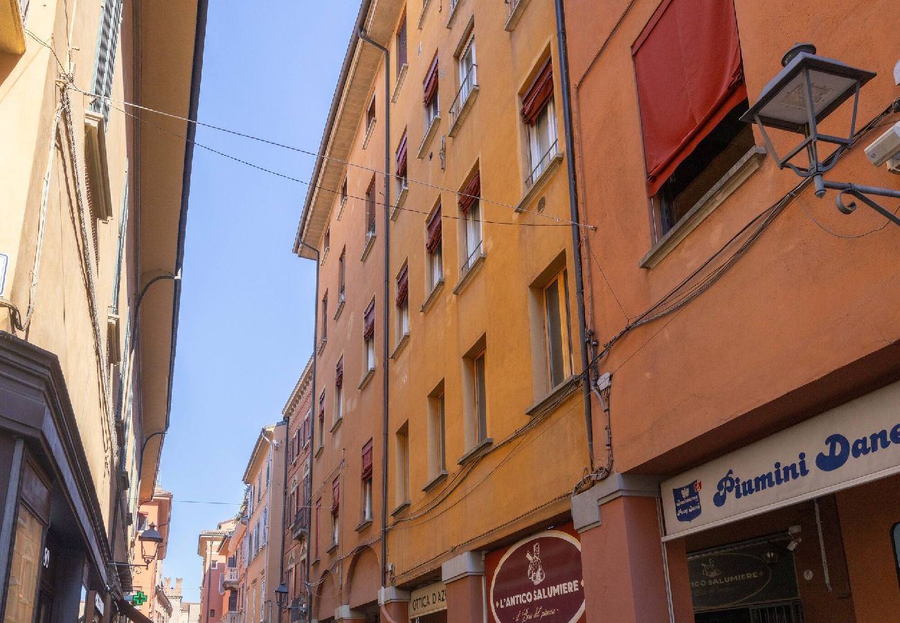 Appartamento a Bologna - Maison D´Azeglio, Bologna by Short Holidays