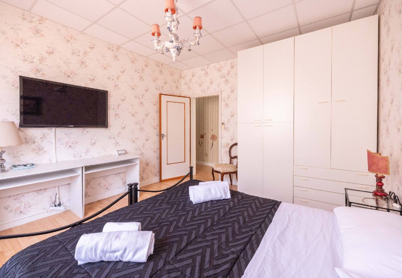 Appartamento a Bologna - Busacchi, Bologna by Short Holidays