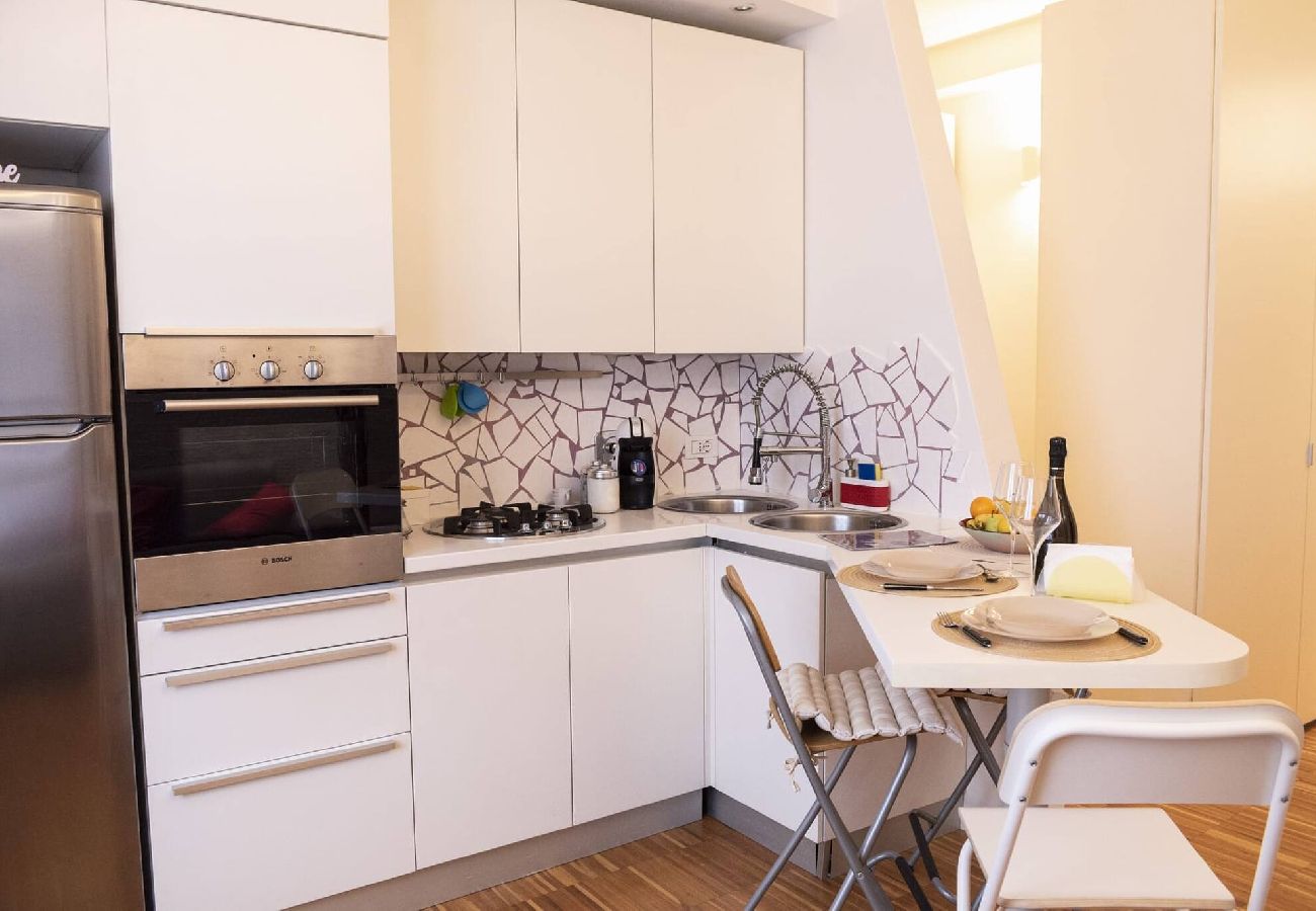 Appartamento a Bologna - Gramsci, Bologna by Short Holidays