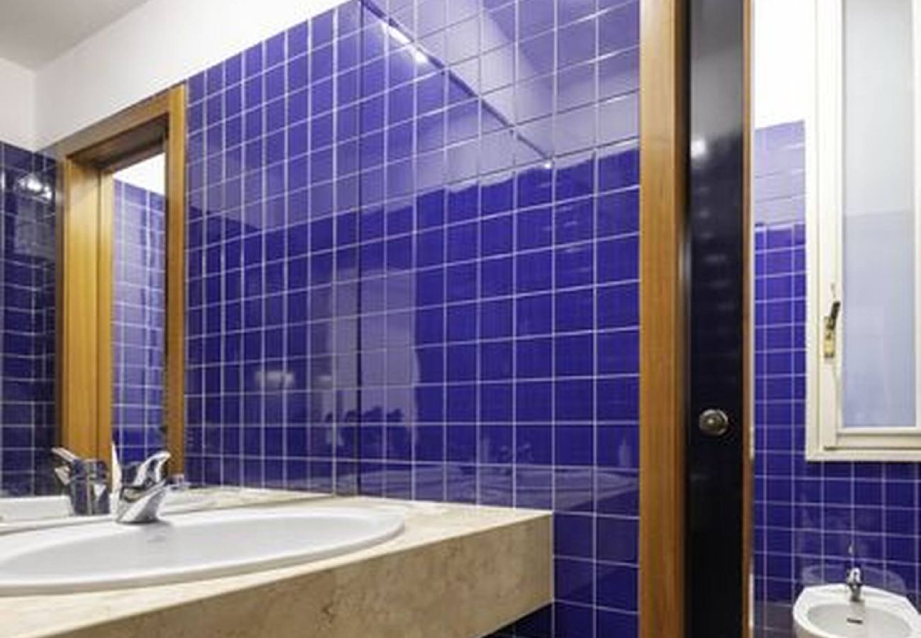 Appartamento a Bologna - Strada Maggiore, Bologna by Short Holidays