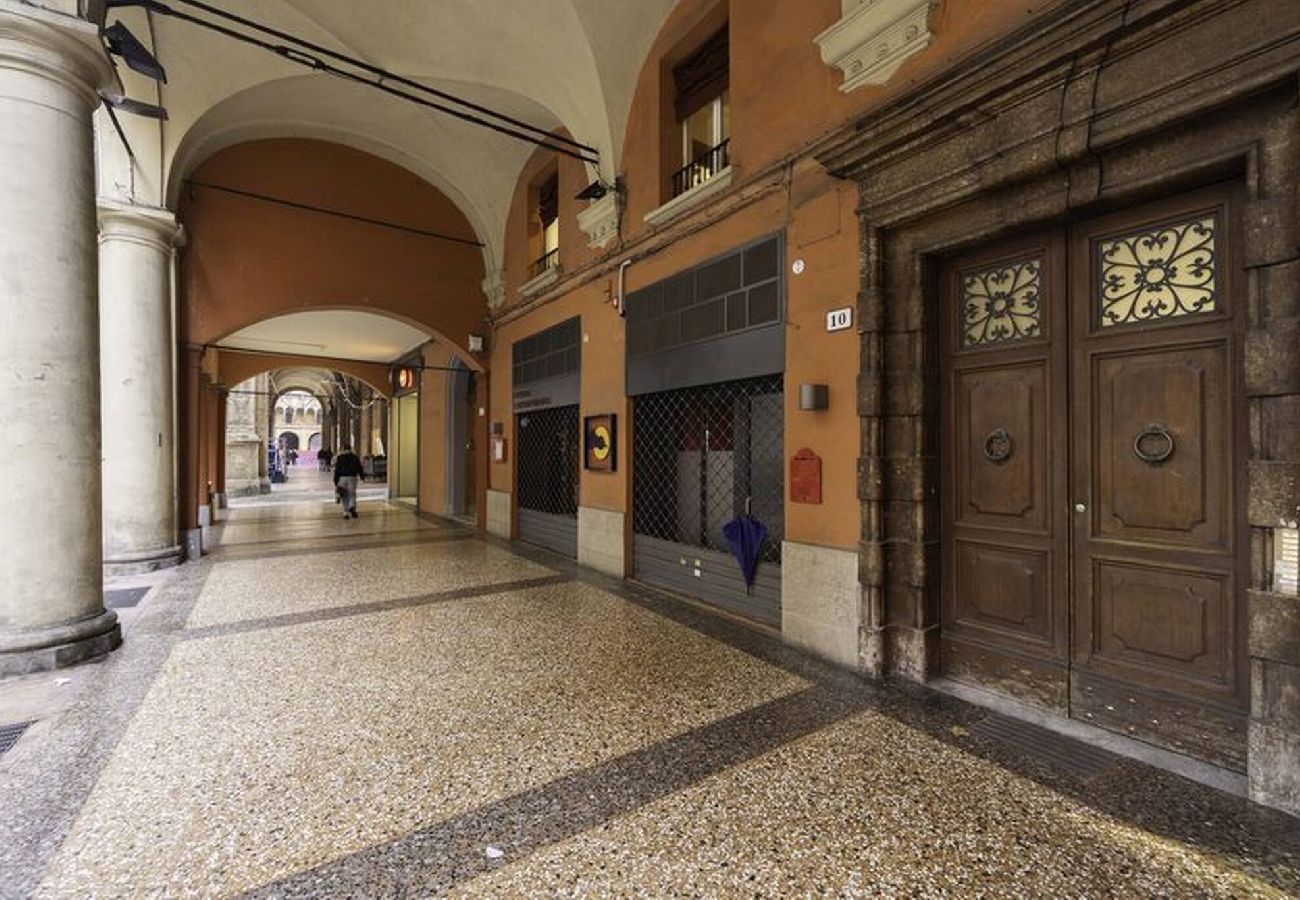 Appartamento a Bologna - Strada Maggiore, Bologna by Short Holidays