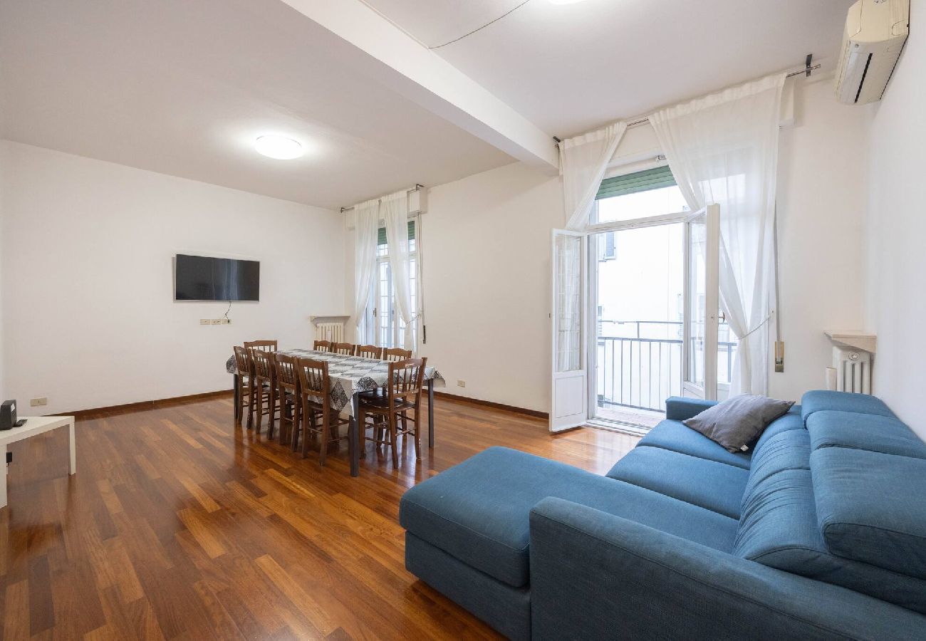 Appartamento a Bologna - Belle Arti, Bologna by Short Holidays