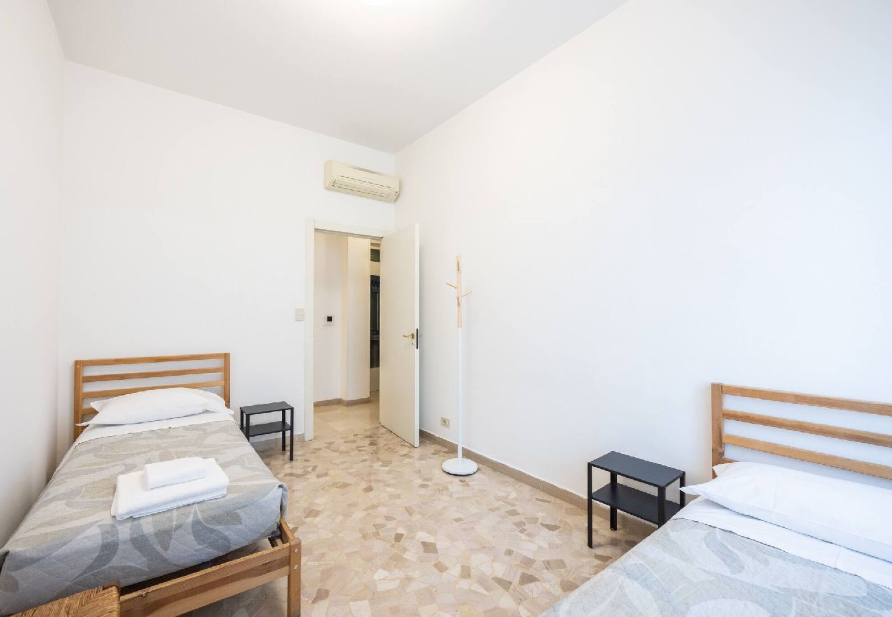 Appartamento a Bologna - Belle Arti, Bologna by Short Holidays