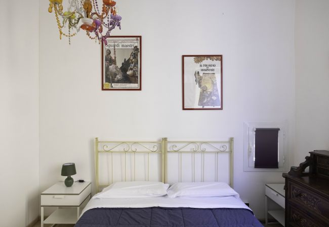 Affitto per camere a Bologna - Stanza Adami, Bologna By Short Holidays