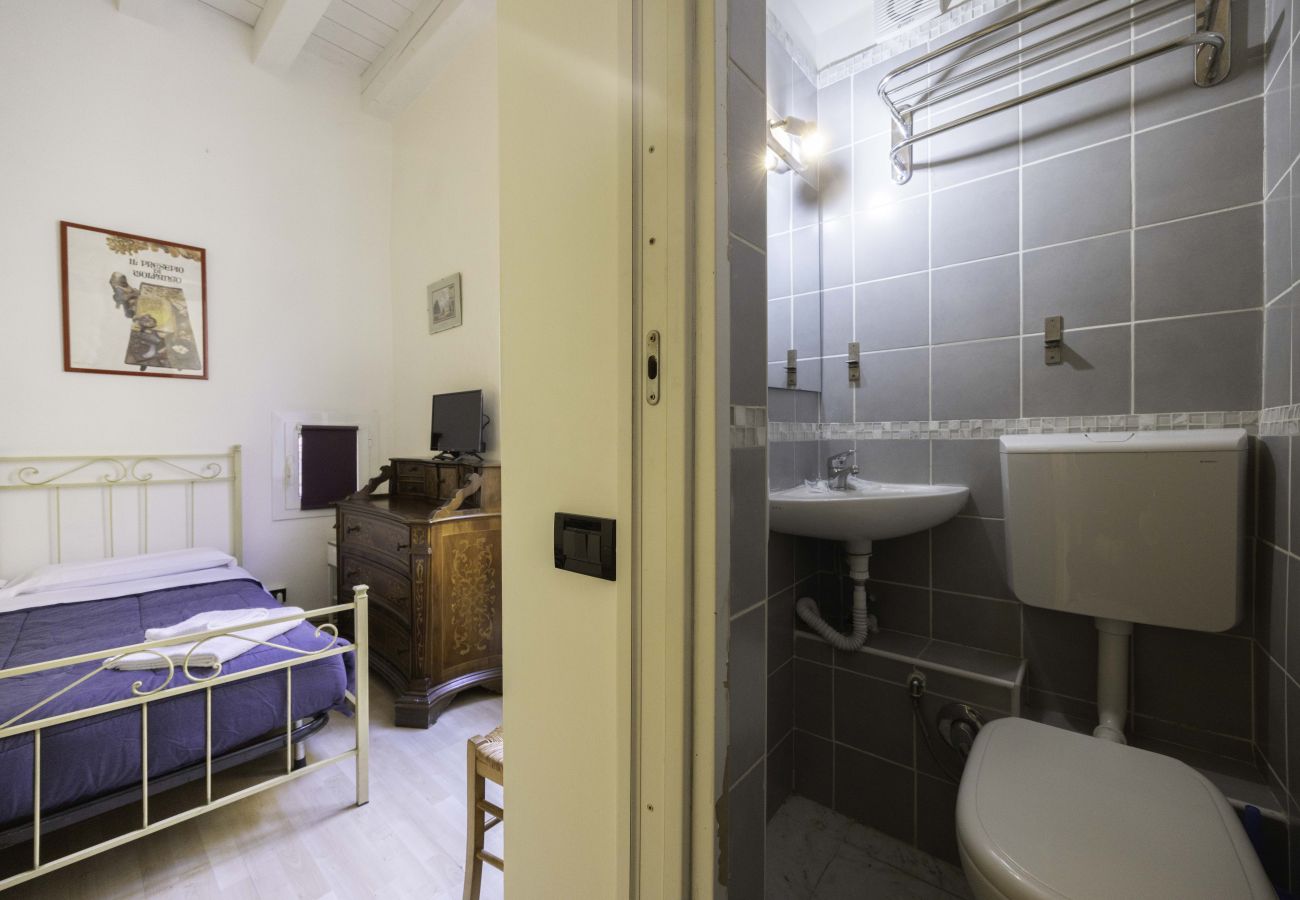 Affitto per camere a Bologna - Stanza Adami, Bologna By Short Holidays