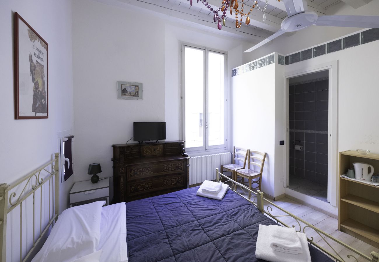 Affitto per camere a Bologna - Stanza Adami, Bologna By Short Holidays