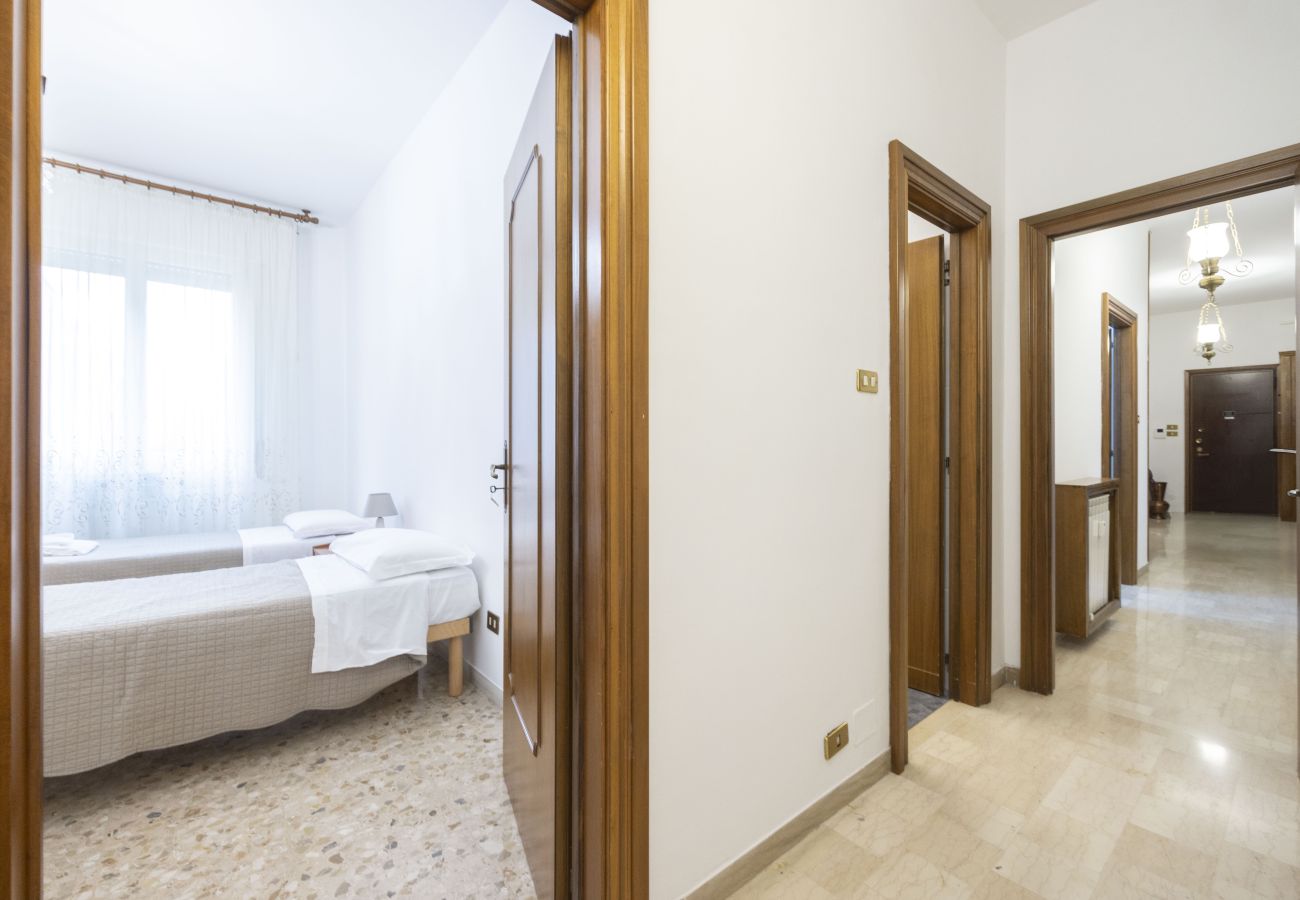 Appartamento a Bologna - Garavaglia, Bologna by Short Holidays
