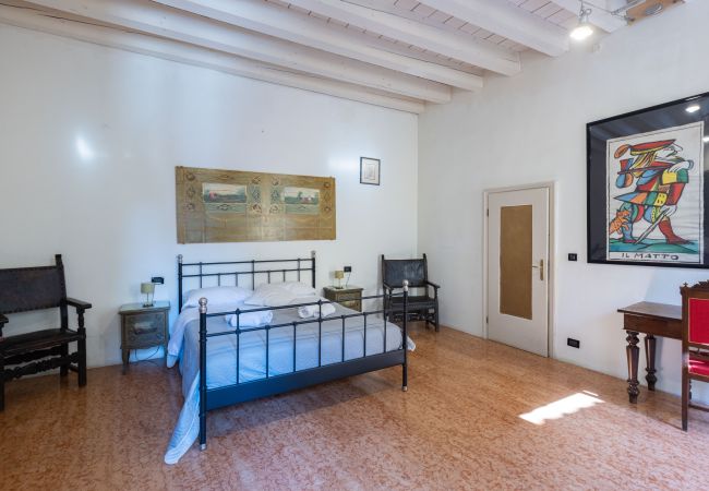 Affitto per camere a Bologna - Stanza Luzzati, Bologna By Short Holidays