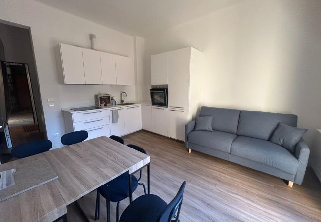 Appartamento a Bologna - Daisy Small, Bologna by Short Holidays