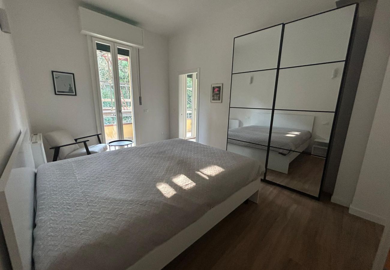 Appartamento a Bologna - Daisy Small, Bologna by Short Holidays
