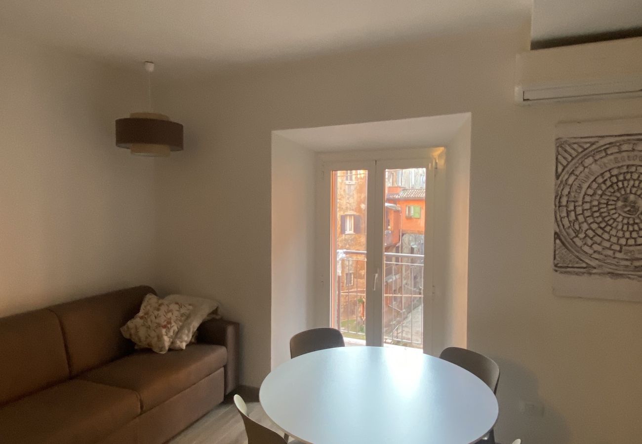 Appartamento a Bologna - La Casa sul Canale, Bologna by Short Holidays