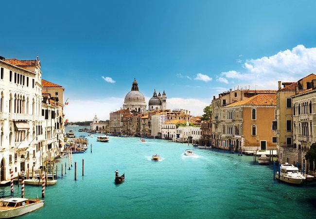 Apartment in Venezia - Campiello Chiesa, Venezia By Short Holidays