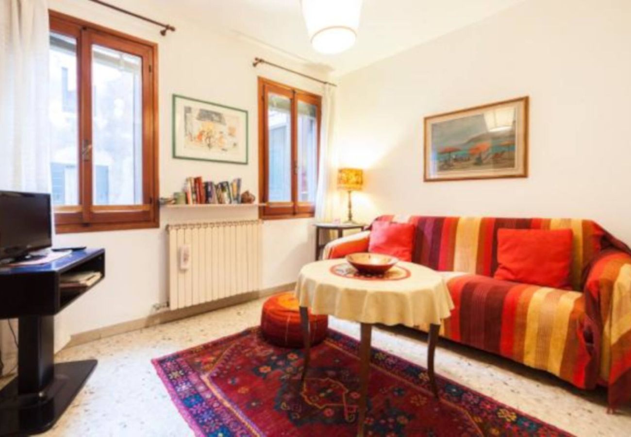Apartment in Venice - Campiello Chiesa, Venezia By Short Holidays