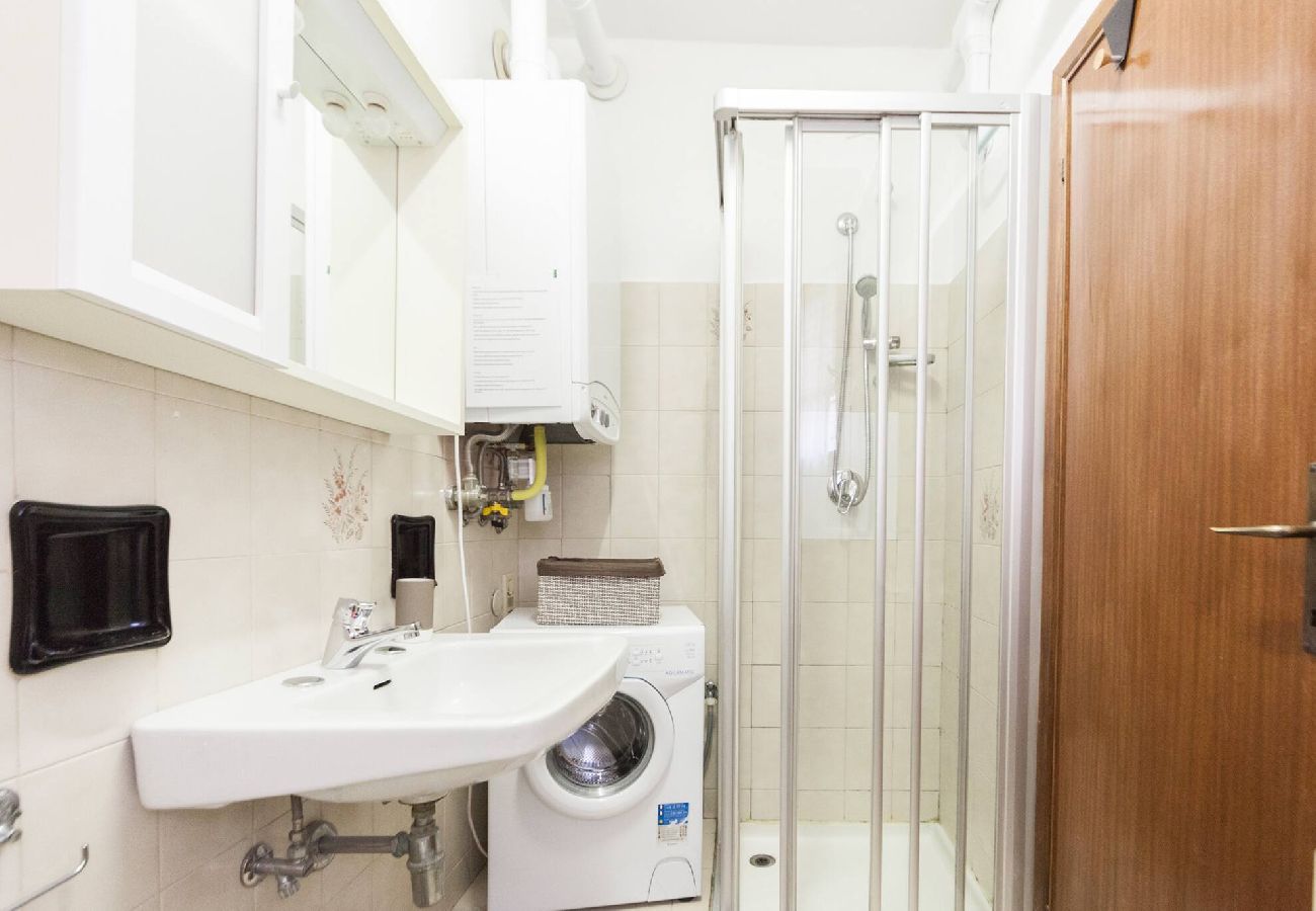 Apartment in Venice - Campiello Chiesa, Venezia By Short Holidays